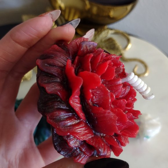 Peony Flower Beeswax Aromatherapy Candle Set w/ Diffuser, Crystals & Potpourri - Picture 6 of 15